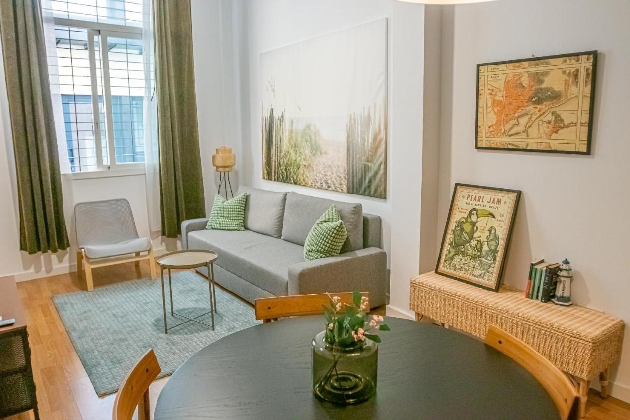 Peaceful Central Apartment マラガ エクステリア 写真
